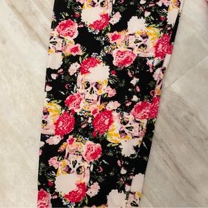 Agnes & Dora Skull and Flowers Loungewear Soft Leggings
